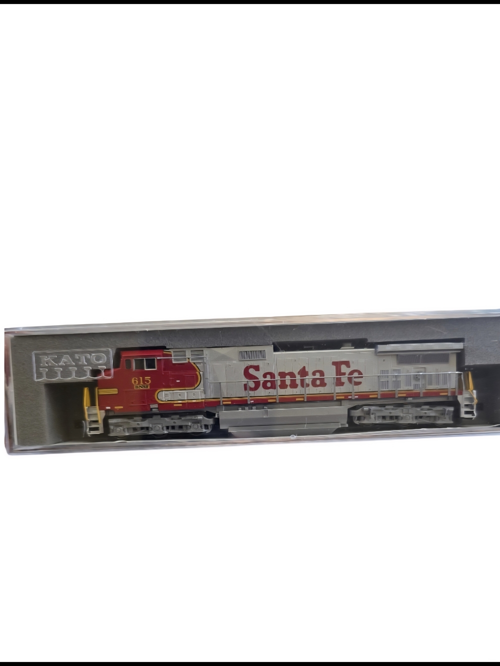Kato N Scale BNSF C44-9W Diesel Locomotive, Model # 176-3515 Warbonnet